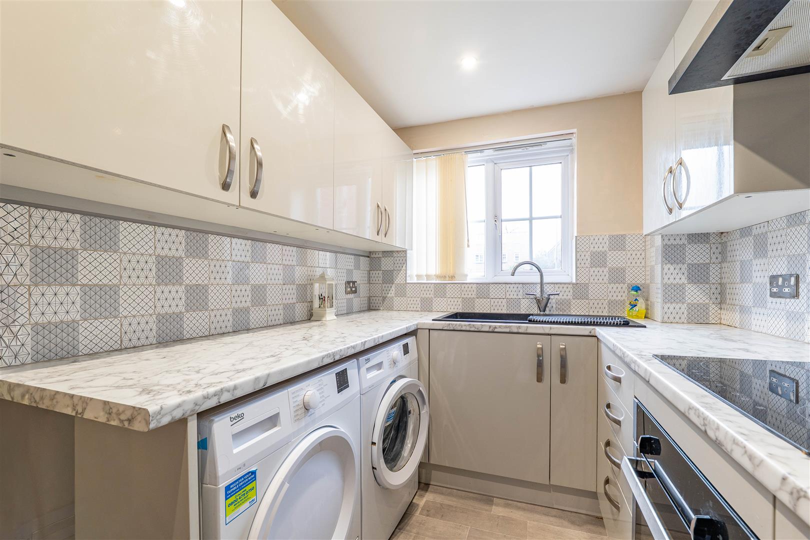 2 bed property in Brampton Drive, Preston